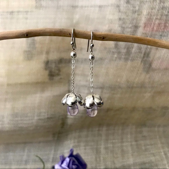 Minimalism flower crystal dangle drop earring - Picture 1 of 4